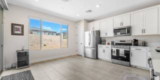 57 LAKE BLUFF Court Gallery 8