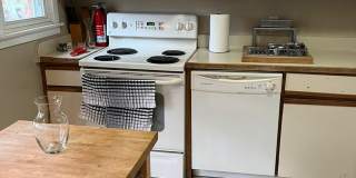 2 Bedroom Condo in Hartford Gallery 1