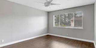 4339 Spencer Street Gallery 8