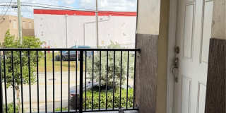 1550 W 7th Ct Gallery 1