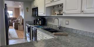 1628 SE 46th Street unit: 6 Gallery 6