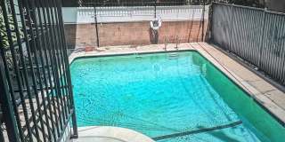 628 S Ardmore Ave Gallery 7