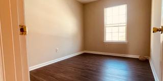 Townhome in Wilmington Gallery 11