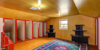 502 Western Avenue Gallery 32
