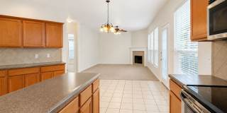 Beautiful 2-story home for lease in a gated community! Gallery 8