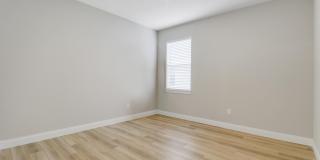 6545 NW Cloverdale Avenue Gallery 12