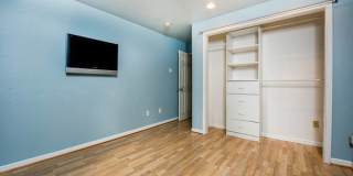 Redmond Condo with 2 Parking Spaces Included Gallery 11