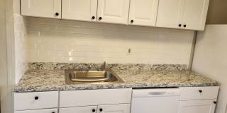 1 BR 1 BATH FULL REMODEL UPPER UNIT FREE RENT OAC Gallery 7