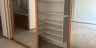 4 beds, 2 baths, 2 car garage . Boulder City RV parking Gallery 33