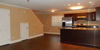 GORGEOUS TOWNHOME 3 BR, 2.5 BA, 2 CAR GARAGE Gallery 9