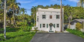 709 SW 4th Ct Gallery 1