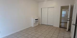 419 W 5th Gallery 2