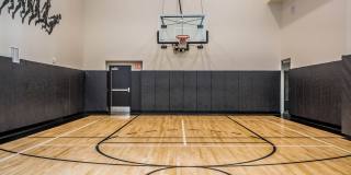 100 Van Ness Gallery 22