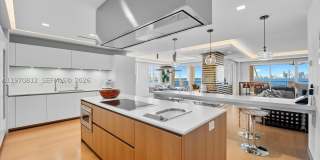 4921 Fisher Island Dr Gallery 19