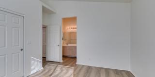 SUMMERLIN BEAUTY*UPGRADED*COMMUNITY POOL*3 BEDROOMS*STAINLESS STEEL APPLIANCES* Gallery 29
