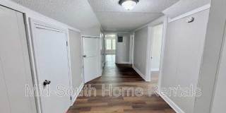 1561 Foster Ave Gallery 18