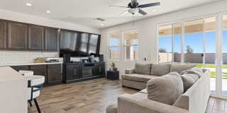 4 Bedroom Single Family Home in Surprise Gallery 12