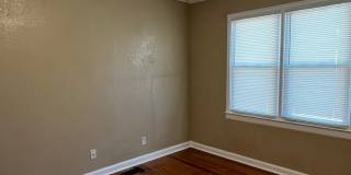 3 bedroom near Riverside Parks Trail!! Gallery 12