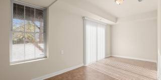 1 KARENDALE Court Gallery 30