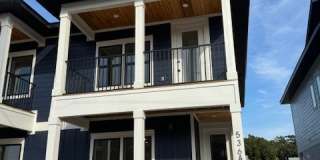 536 N Devilliers - A Gallery 1