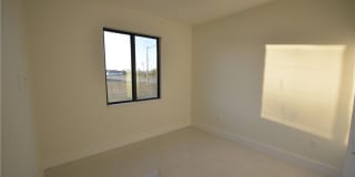 2416 Diplomat Parkway W Gallery 25