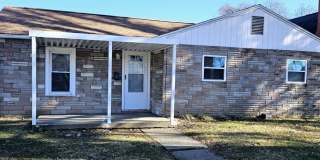 Most Utilities Paid! Single Story Cottage House in Vienna! Gallery 1