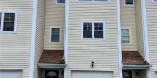 527 W Thames Street unit: 10 Gallery 1