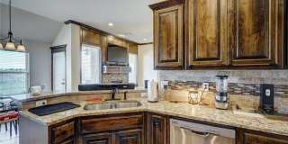 $500 Off First Month's Rent!!! St James Park Home in Norman - Community Pool!  Available in Now! Gallery 22