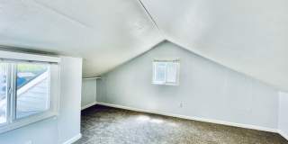 Renovated 4 bedroom 2 bath Home with Plenty of Space! Gallery 15