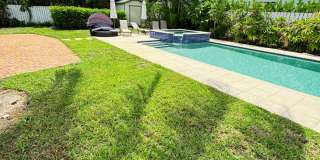 300 NE 7th Street Gallery 15