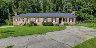 Beautifully Renovated 3-Bedroom Home in Columbia, SC! Gallery 1