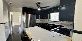 301 Bermuda Place Gallery 8
