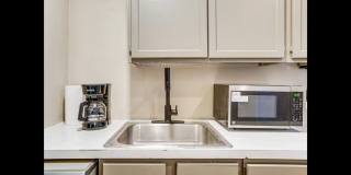 Spacious 3BR Duplex in Louisville Gallery 21