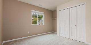 Very Nice 4 bedroom home with office/den, 2.5 bath and a 2 Car Garage in Snohomish Award winning School district Gallery 14