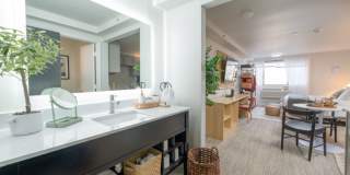 Thea Gallery 13