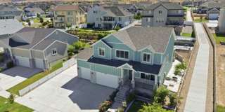 Large luxurious house with view of beautiful Utah Lake! Gallery 57