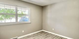 1362 Dix Drive - A Gallery 3