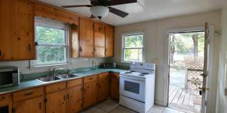 2027-2028 School Year Available  / 6 BR, 3 Bath house within walking distance of UVA grounds and the Corner Gallery 1