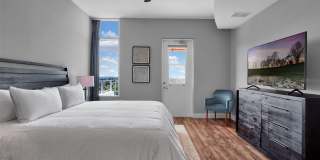 525 E JACKSON STREET Gallery 20