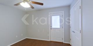 5000 Thomas Street Gallery 13