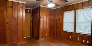 1914 S Van Buren St., Little Rock AR 72204 - Well kept 3br 1.5ba w/fenced yard near UALR Gallery 10