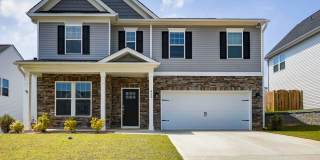 Sophisticated Like-New 4-Bedroom Home with Designer Finishes & Fenced Backyard! Gallery 1