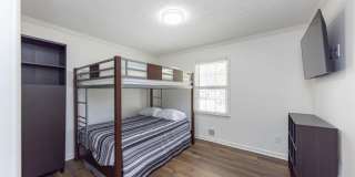 3200 Lee Drive Gallery 28