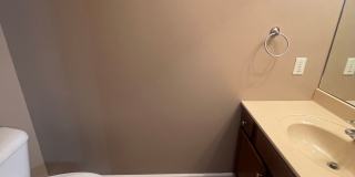 Beautiful 2 Bedroom 2.5 Bath Condo With Loft Space! Gallery 14