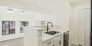 1611 Carriage House Ter Gallery 13