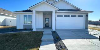 Beautiful 3 Bedroom in Richland near the Mercantile! Corner lot! Gallery 1