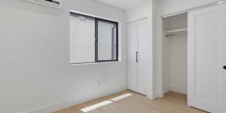 3075 Hawthorn Street Gallery 10