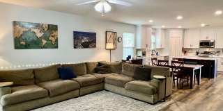 5 bedroom home with fenced in yard!!! Gallery 21