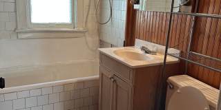 Charming 2-Bedroom Lower Duplex Gallery 6