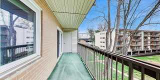 7420 LAKEVIEW Drive unit: W205 Gallery 25